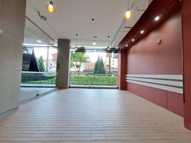Local en venta en Niquia, Bello, 42 m² · foto 13 de 17