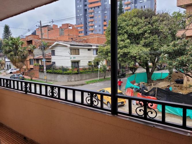 Casa de 5 alcobas en venta en La Castellana, Medellín, 362 m² · foto 14 de 24