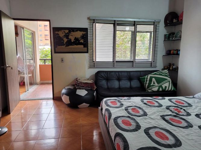 Casa de 5 alcobas en venta en La Castellana, Medellín, 362 m² · foto 18 de 24