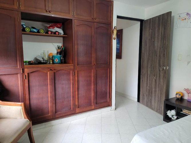 Casa de 5 alcobas en venta en La Castellana, Medellín, 362 m² · foto 19 de 24
