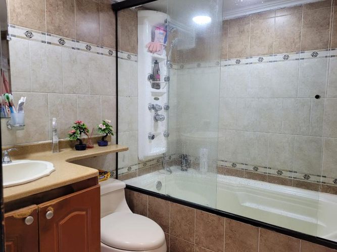 Casa de 5 alcobas en venta en La Castellana, Medellín, 362 m² · foto 20 de 24