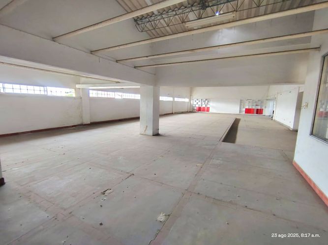 Local en venta en El Eden I, Montería, 728 m² · foto 9 de 24