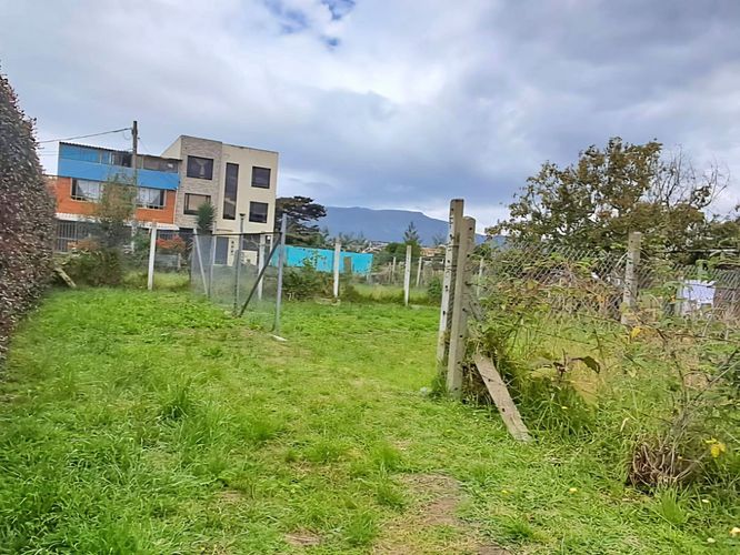 Lote en venta en Cr Hacienda Fontanar Cipres, Chía, 188 m² · foto 4 de 5