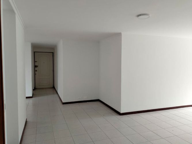 Apartamento de 3 alcobas en venta en El Poblado, Medellín, 97 m² · foto 6 de 19