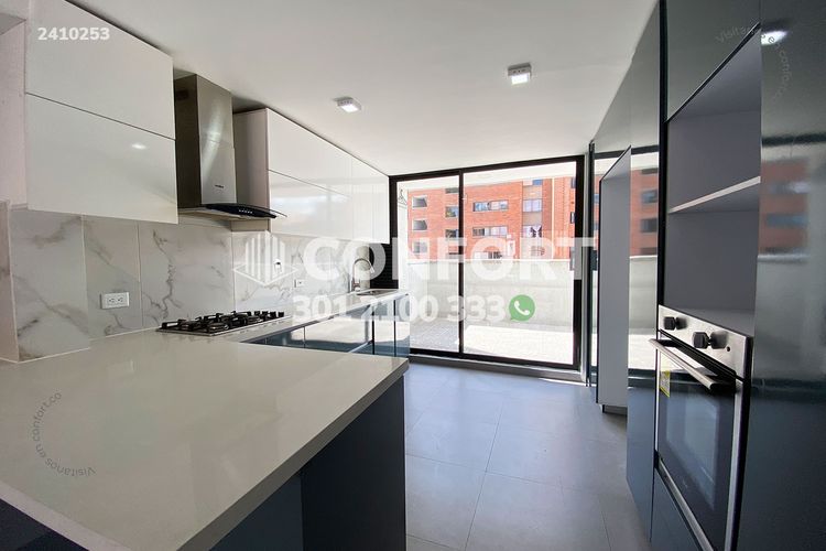 Apartamento de 3 alcobas en arriendo en Laureles, Medellín, 185 m² · foto 8 de 24