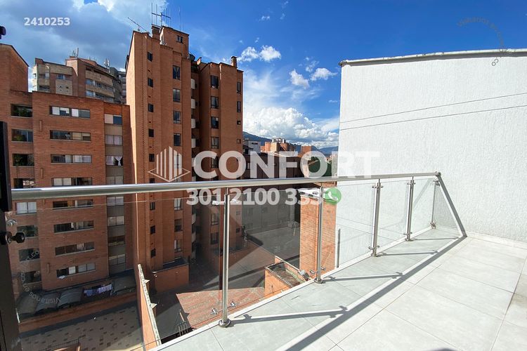 Apartamento de 3 alcobas en arriendo en Laureles, Medellín, 185 m² · foto 20 de 24