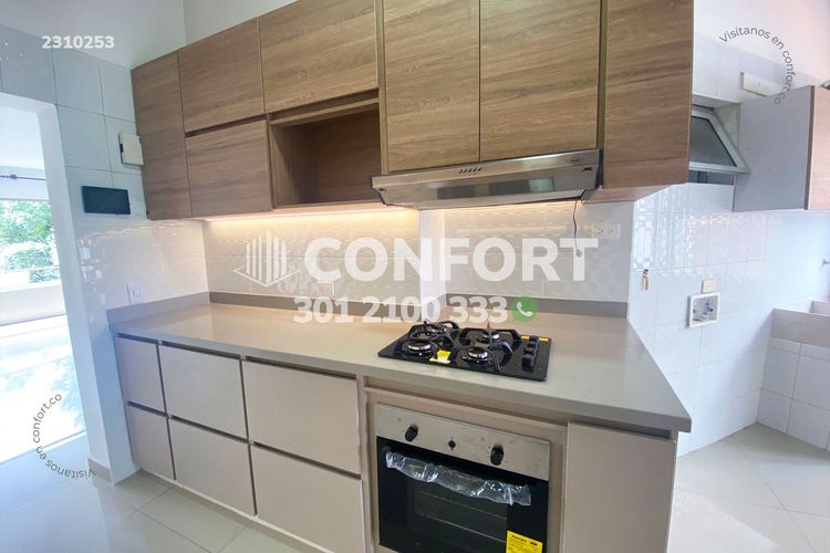 Apartamento de 5 alcobas en arriendo en Lorena, Medellín, 220 m² · foto 7 de 24