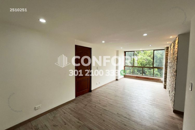 Apartamento de 3 alcobas en arriendo en Los Balsos, Medellín, 77 m² · foto 2 de 18