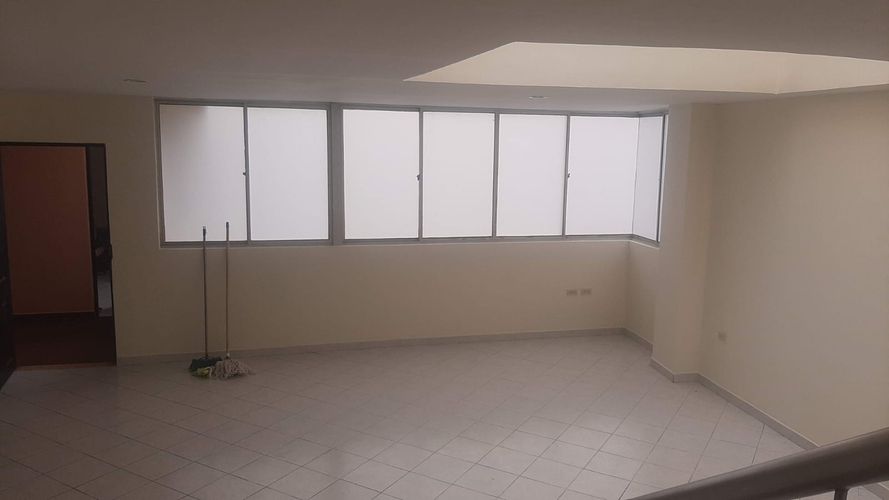 Apartamento de 3 alcobas en venta en Nuevo Sotomayor, Bucaramanga, 160 m² · foto 4 de 24