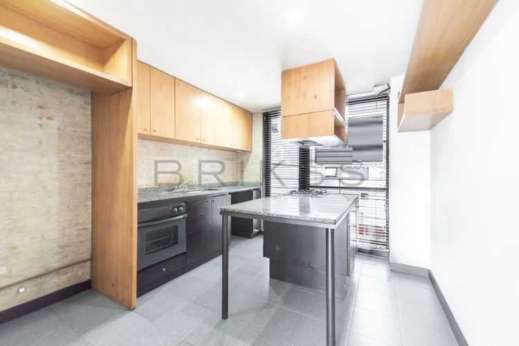 Apartaestudio en venta en Quinta Camacho, Bogotá, 80 m² · foto 4 de 8