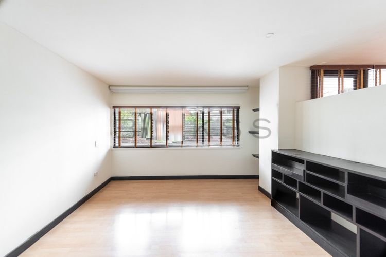 Apartaestudio en venta en Quinta Camacho, Bogotá, 80 m² · foto 6 de 8