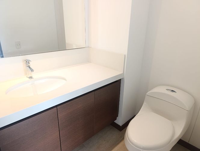 Apartamento de 3 alcobas en arriendo en El Poblado, Medellín, 280 m² · foto 18 de 18