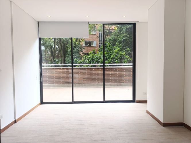 Apartamento de 3 alcobas en arriendo en El Poblado, Medellín, 280 m² · foto 5 de 18