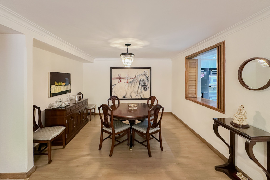 Apartamento en venta en Chico Norte, Bogotá · foto 2 de 10