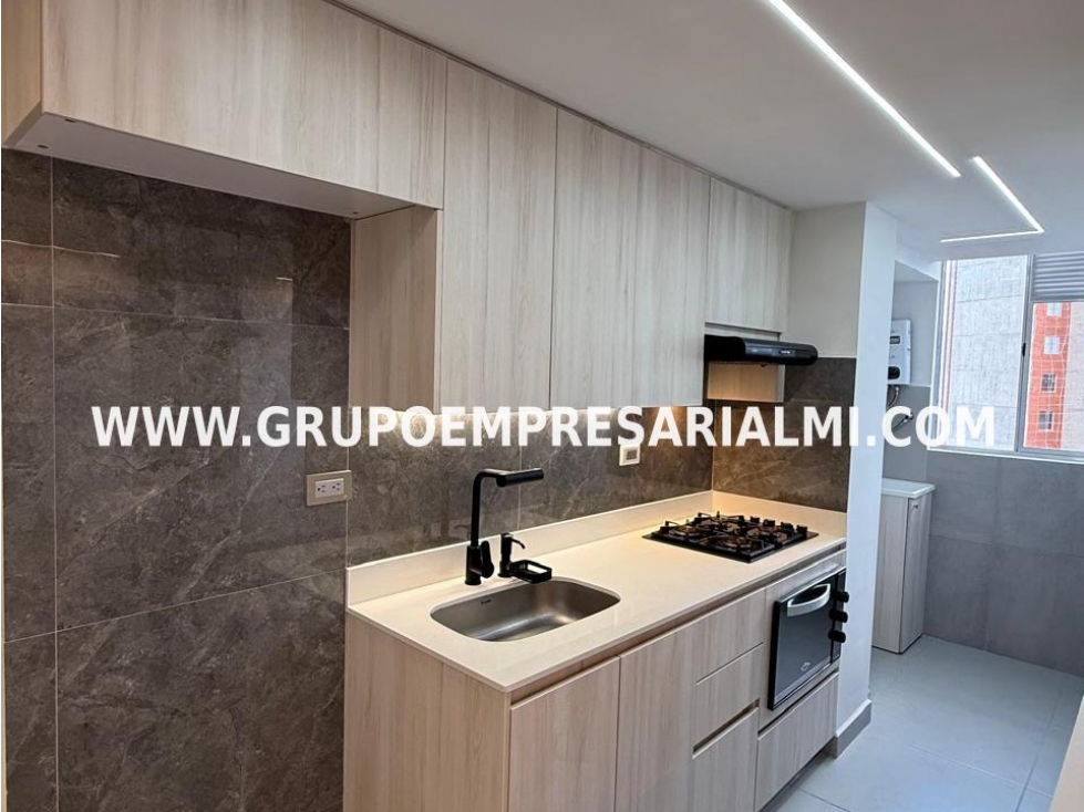 Apartment for sale in Calasanz, Medellín 3