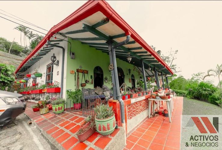 Finca en venta en Loma De La Doctora, Sabaneta, 8245 m² · foto 2 de 24