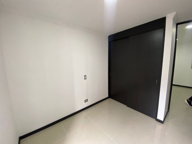 Apartamento de 3 alcobas en arriendo en Villa Carlota, Medellín, 84 m² · foto 7 de 14