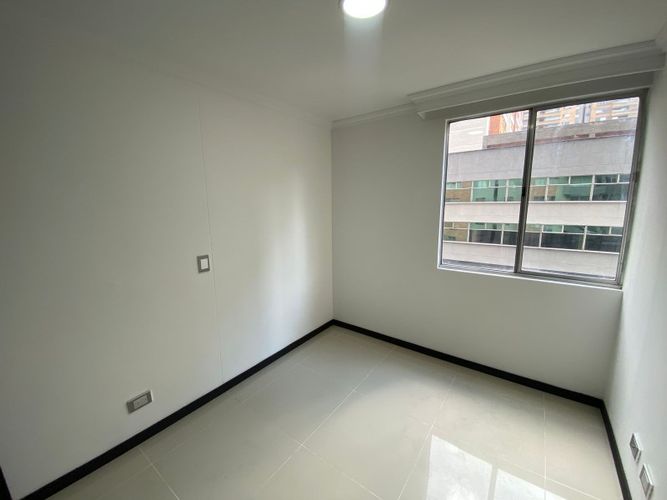 Apartamento de 3 alcobas en arriendo en Villa Carlota, Medellín, 84 m² · foto 9 de 14