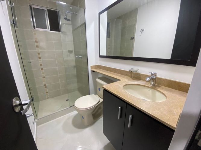 Apartamento de 3 alcobas en arriendo en Villa Carlota, Medellín, 84 m² · foto 13 de 14