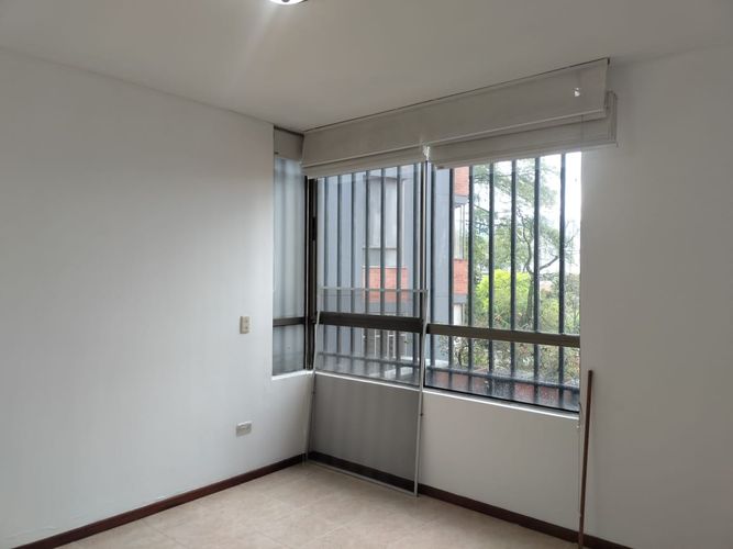 Apartamento de 3 alcobas en arriendo en El Poblado, Medellín, 82 m² · foto 2 de 16