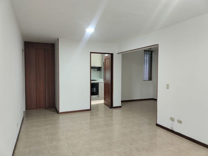 Apartamento de 3 alcobas en arriendo en El Poblado, Medellín, 82 m² · foto 8 de 16