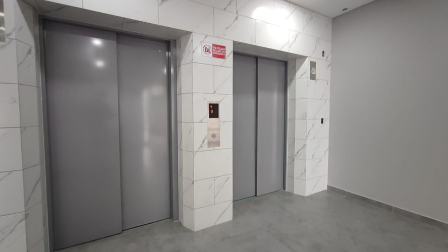 Consultorio en venta en Alcazar, Armenia, 38 m² · foto 2 de 18