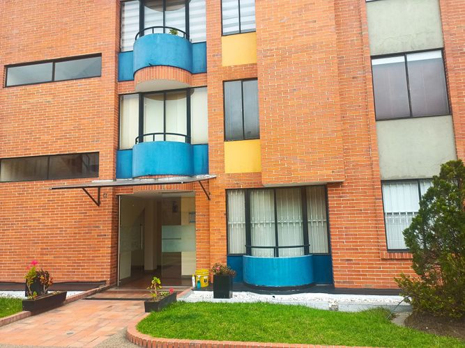 Apartamento en venta en Antonio Granados, Bogotá · foto 2 de 15