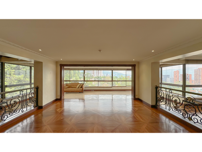 Apartamento de 5 alcobas en venta en El Poblado, Medellín, 425 m² · foto 2 de 17