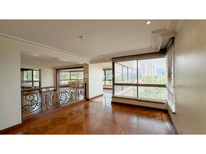 Apartamento de 5 alcobas en venta en El Poblado, Medellín, 425 m² · foto 3 de 17