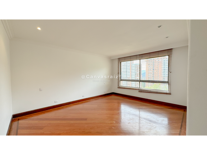Apartamento de 5 alcobas en venta en El Poblado, Medellín, 425 m² · foto 10 de 17