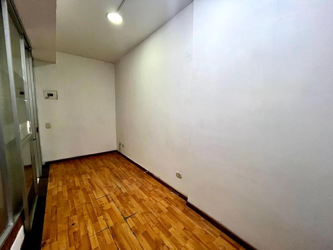 Oficina en venta en Sector Galeria Central, Pereira, 9 m² · foto 3 de 4