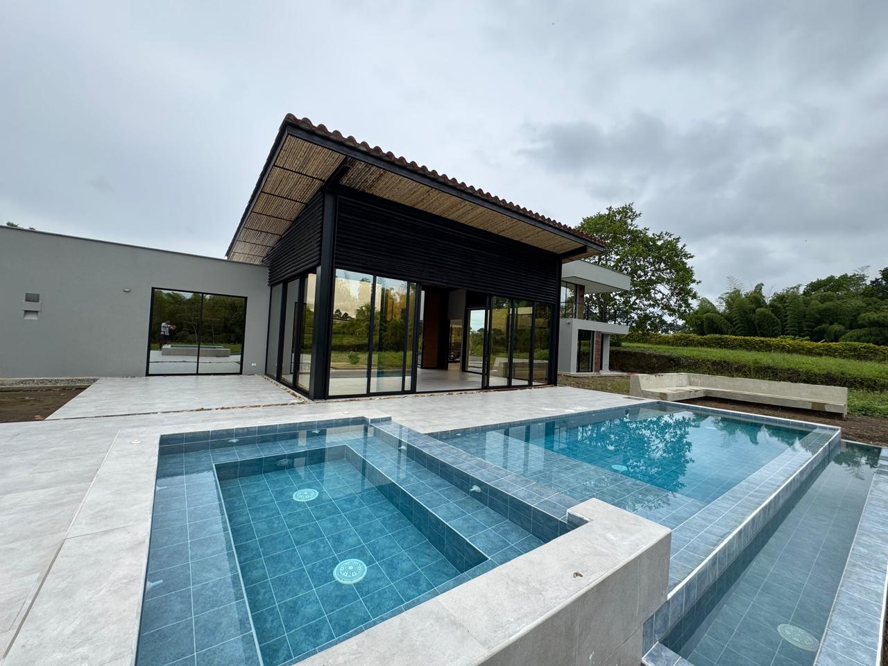 Casa Campestre en Arriendo en Maravelez, Armenia