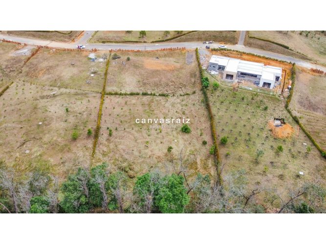 Lote en venta en Llano Grande, Rionegro, 1800 m² · foto 6 de 9