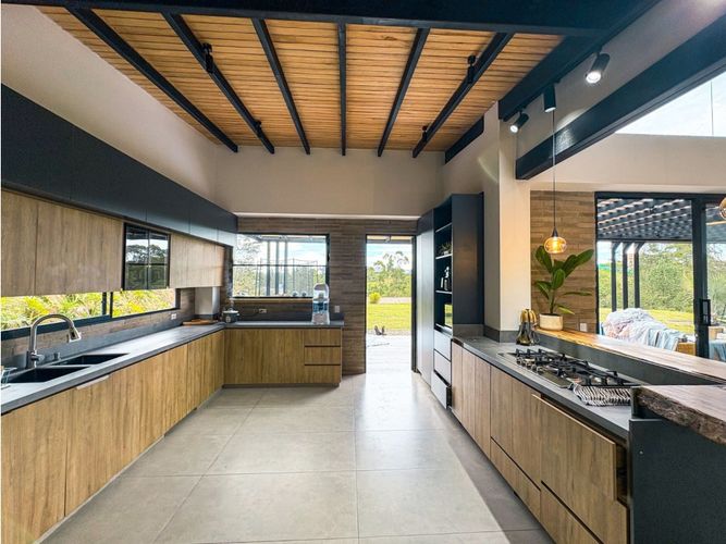 Casa de 4 alcobas en venta en Pantanillo, El Retiro, 400 m² · foto 12 de 13