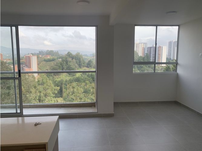 Apartamento de 2 alcobas en venta en Fontibon, Rionegro, 58 m² · foto 5 de 13