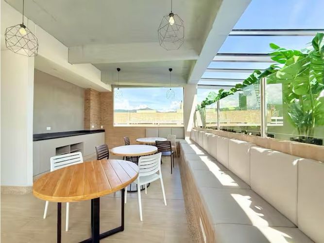 Apartaestudio en venta en Chicó Navarra, Bogotá, 27 m² · foto 4 de 24