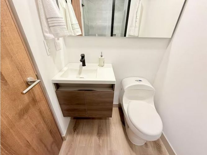 Apartaestudio en venta en Chicó Navarra, Bogotá, 27 m² · foto 11 de 24
