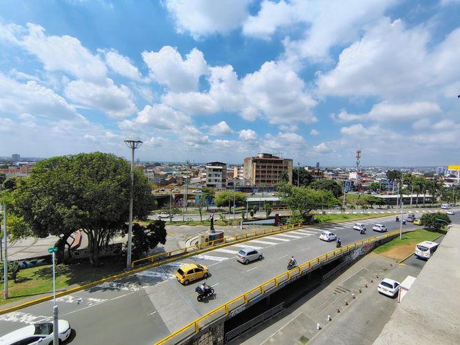 Edificio en venta en Los Libertadores, Cali, 1730 m² · foto 4 de 21