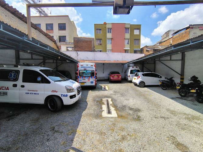 Edificio en venta en Los Libertadores, Cali, 1730 m² · foto 5 de 21