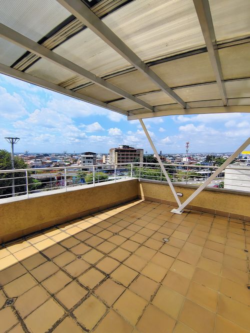Edificio en venta en Los Libertadores, Cali, 1730 m² · foto 6 de 21