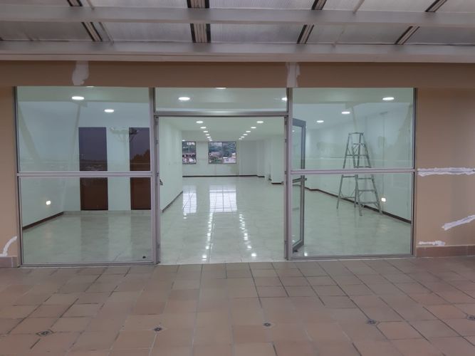 Edificio en venta en Los Libertadores, Cali, 1730 m² · foto 11 de 21
