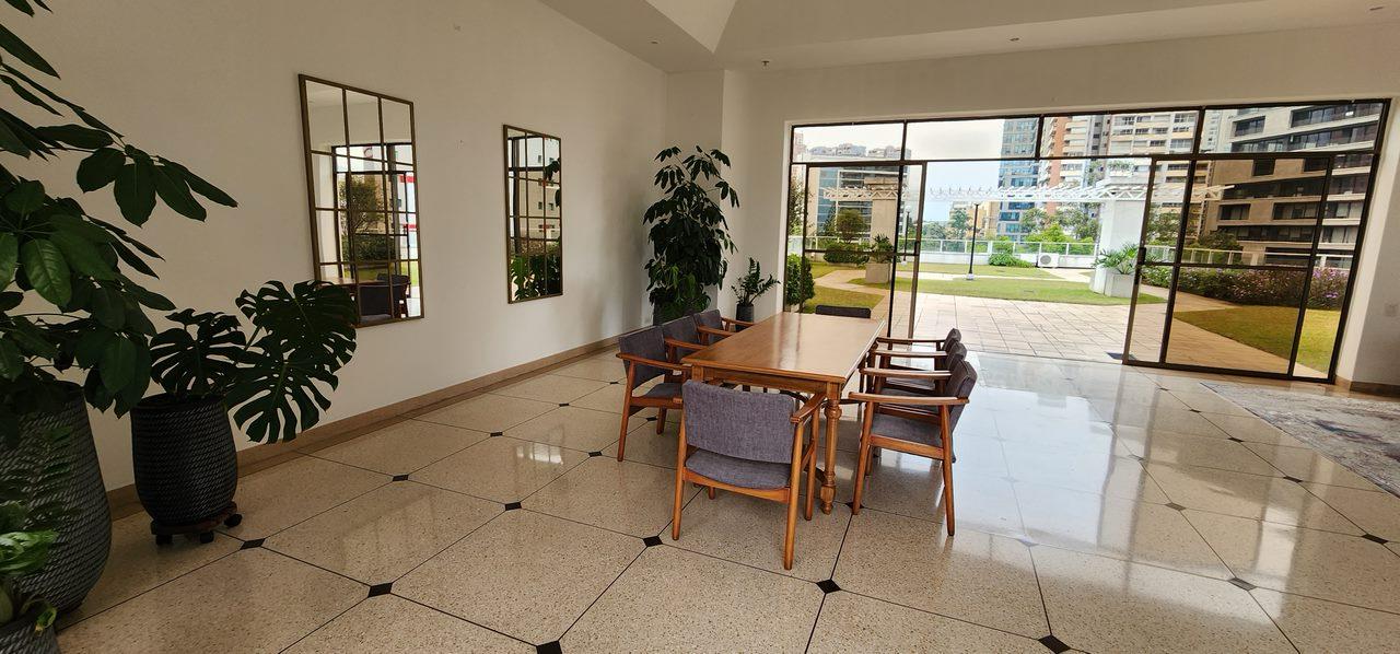 Apartamento en arriendo en El Poblado, Medellín · foto 2 de 18