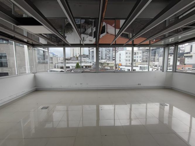 Edificio en arriendo en Cable, Manizales, 670 m² · foto 7 de 24