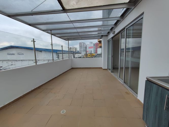 Edificio en arriendo en Cable, Manizales, 670 m² · foto 9 de 24