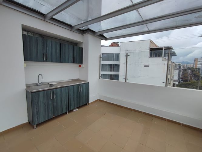 Edificio en arriendo en Cable, Manizales, 670 m² · foto 12 de 24