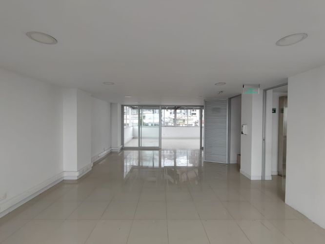Edificio en arriendo en Cable, Manizales, 670 m² · foto 15 de 24