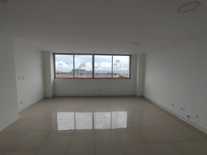 Edificio en arriendo en Cable, Manizales, 670 m² · foto 16 de 24