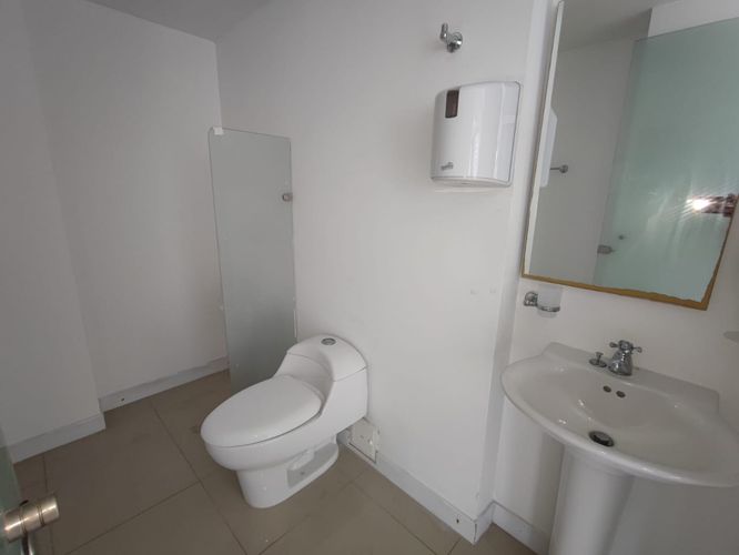 Edificio en arriendo en Cable, Manizales, 670 m² · foto 18 de 24