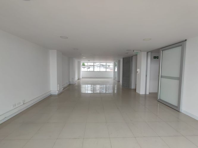 Edificio en arriendo en Cable, Manizales, 670 m² · foto 21 de 24