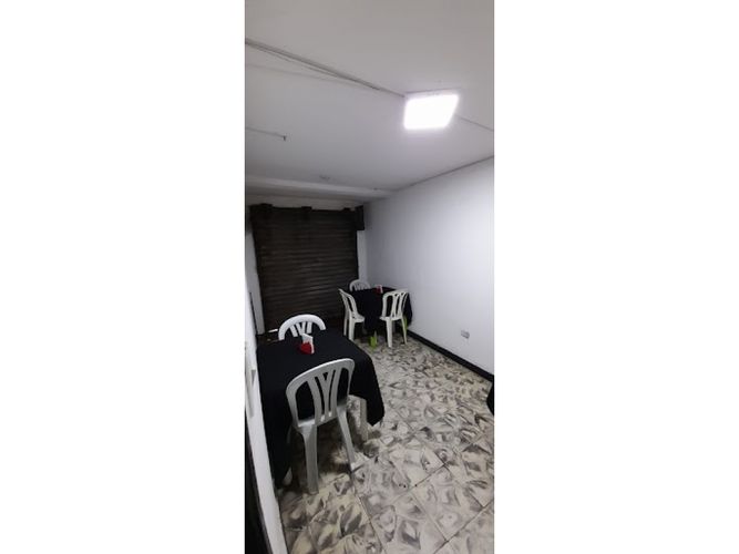 Casa de 8 alcobas en venta en El Poblado Ii, Cali, 180 m² · foto 3 de 20